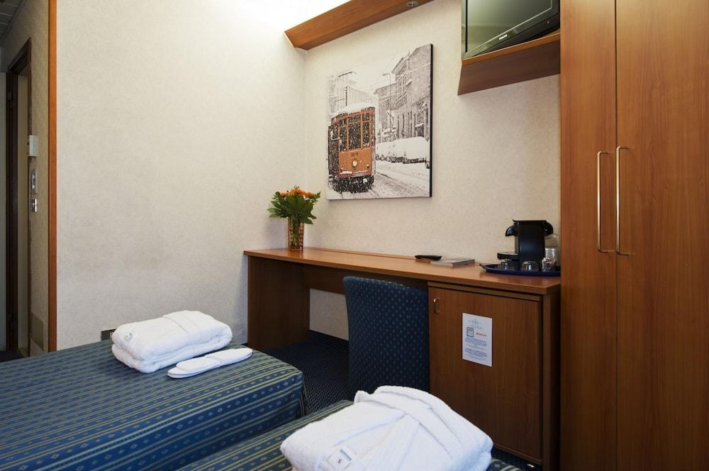 Hotel Mec Milano Eksteriør billede